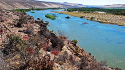 http://www.travelnewsnamibia.com/wp-content/uploads/Orange-river-850x480.jpg