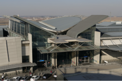 https://www.airports.co.za/ORTIA/PublishingImages/airports/or-tambo-international/the-airport/about-or-tambo/_1840530%20(1).JPG